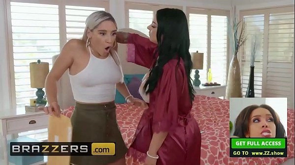 Abella Danger chupando a bucetinha da morena gostosa da Brazzers