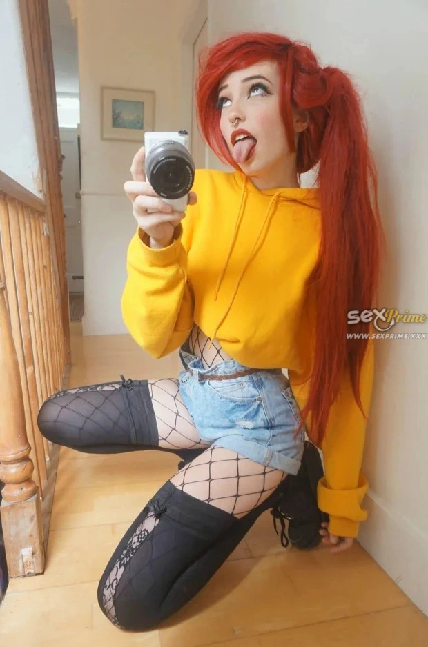 Belle Delphine Nua Emo muito gostosa