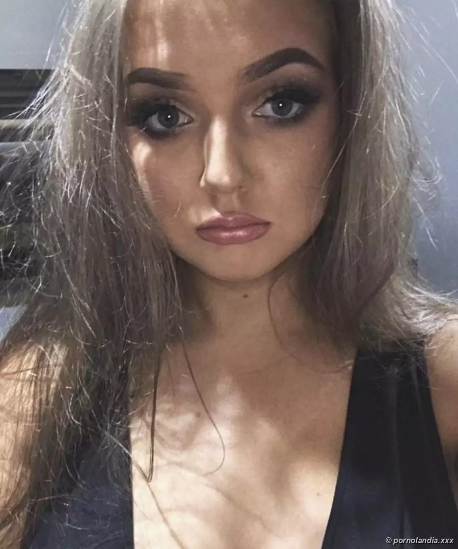Novinha modelo do Instagram caiu na net