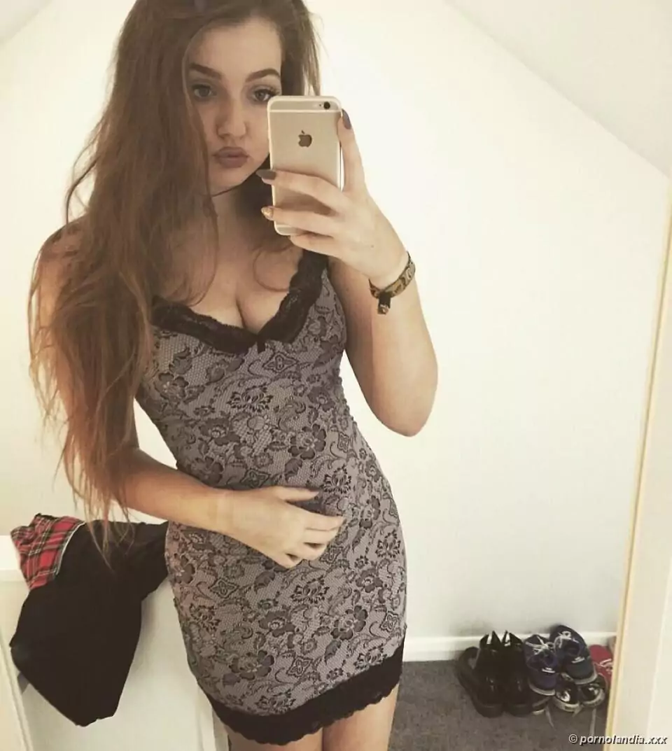 Novinha modelo do Instagram caiu na net